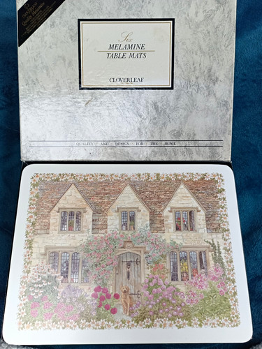 Six melamine luxury - table, mats